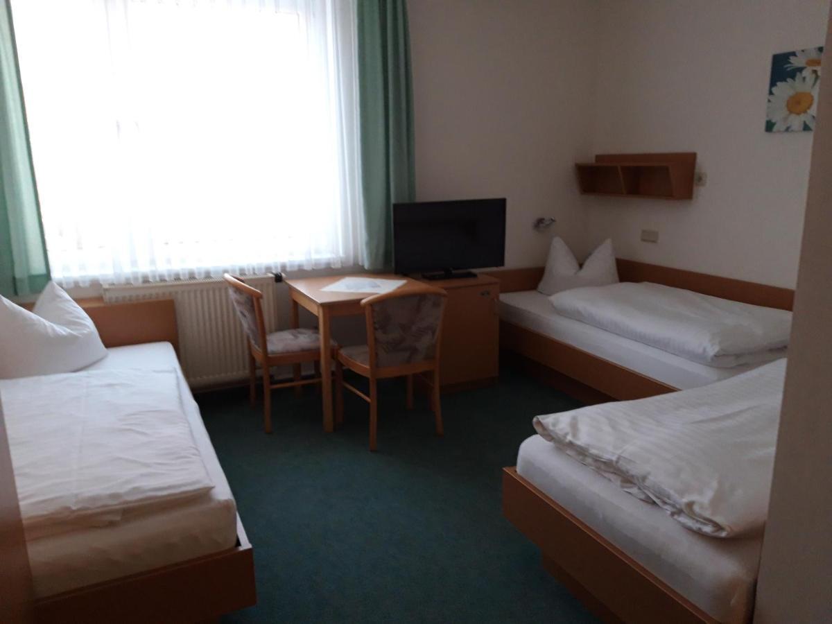 בלאנקנבורג Hotel Zum Sportforum מראה חיצוני תמונה