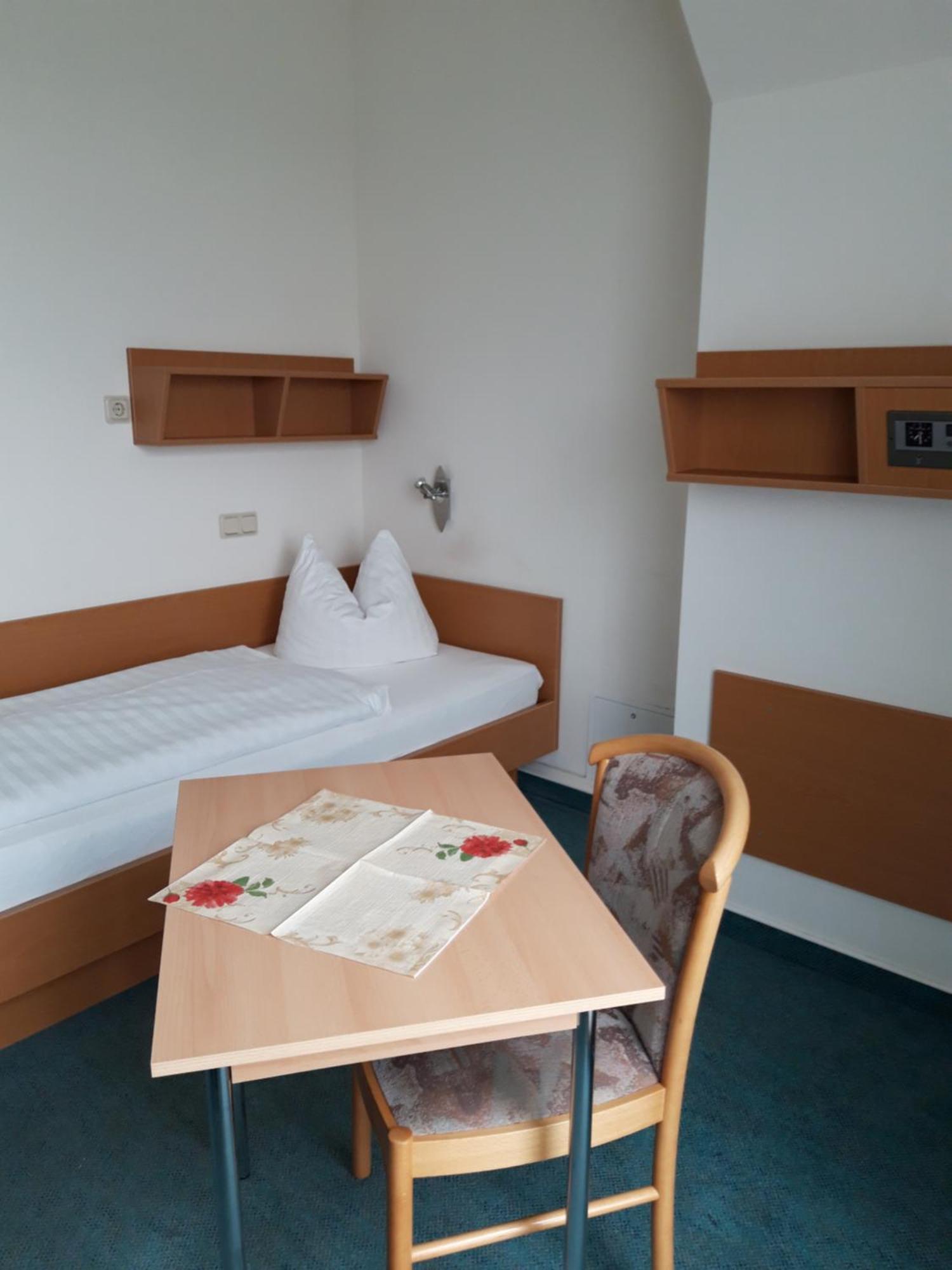 בלאנקנבורג Hotel Zum Sportforum חדר תמונה