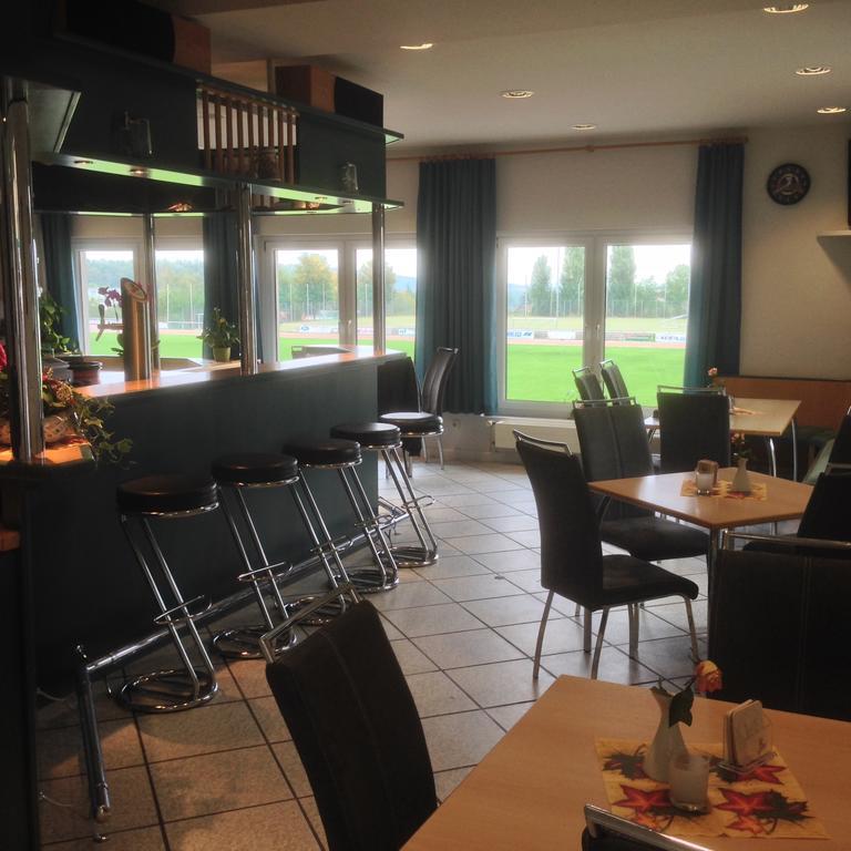 בלאנקנבורג Hotel Zum Sportforum מראה חיצוני תמונה