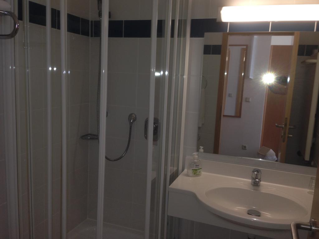 בלאנקנבורג Hotel Zum Sportforum חדר תמונה