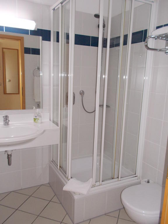 בלאנקנבורג Hotel Zum Sportforum חדר תמונה